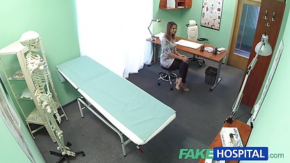 تصویری دانلود فیلم سکسی با کیفیت خوب از یک دختر درب بعدی در یک باشگاه,